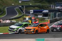 Clio-Cup-Action Petr Fryba IGMS.jpg