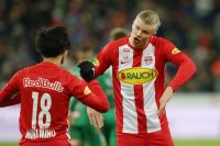 Erling Braut Haaland und Takumi Minamino (RBS) (c) GEPA pictures Mathias Mandl