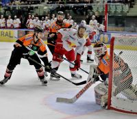 Rupert Strohmeier (99ers), Thomas Raffl (RBS) und Sebastian Dahm (99ers) (c) GEPA pictures Hans Oberlaender