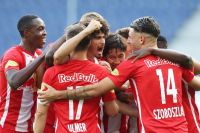 Jubelnde Bullen (c) GEPA Mandl