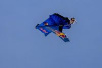 Wingsuit Foil (c) Joerg Mitter Red Bull Content Pool