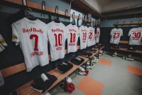 Umkleidekabine des FC Red Bull Salzburg  (c) Jasmin Walter FC Red Bull Salzburg.jpg